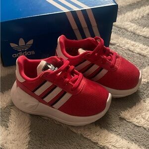 Adidas LA Trainers